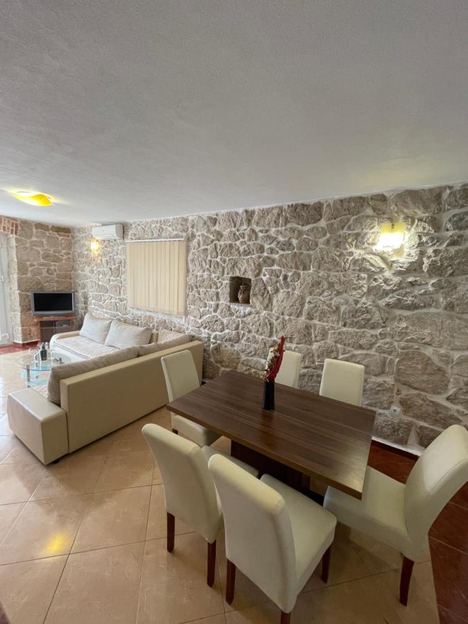 בלאצ'ה Ivan I Matej Apartments מראה חיצוני תמונה