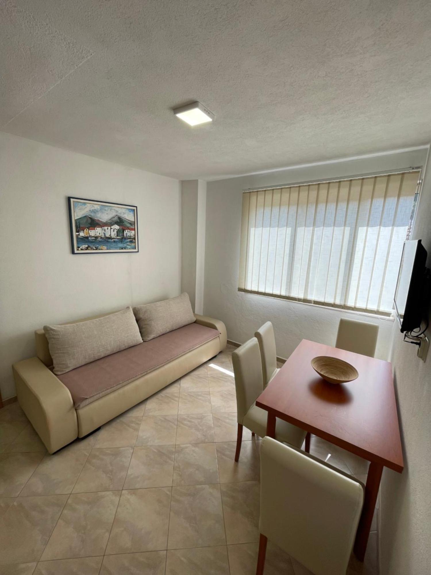 בלאצ'ה Ivan I Matej Apartments מראה חיצוני תמונה